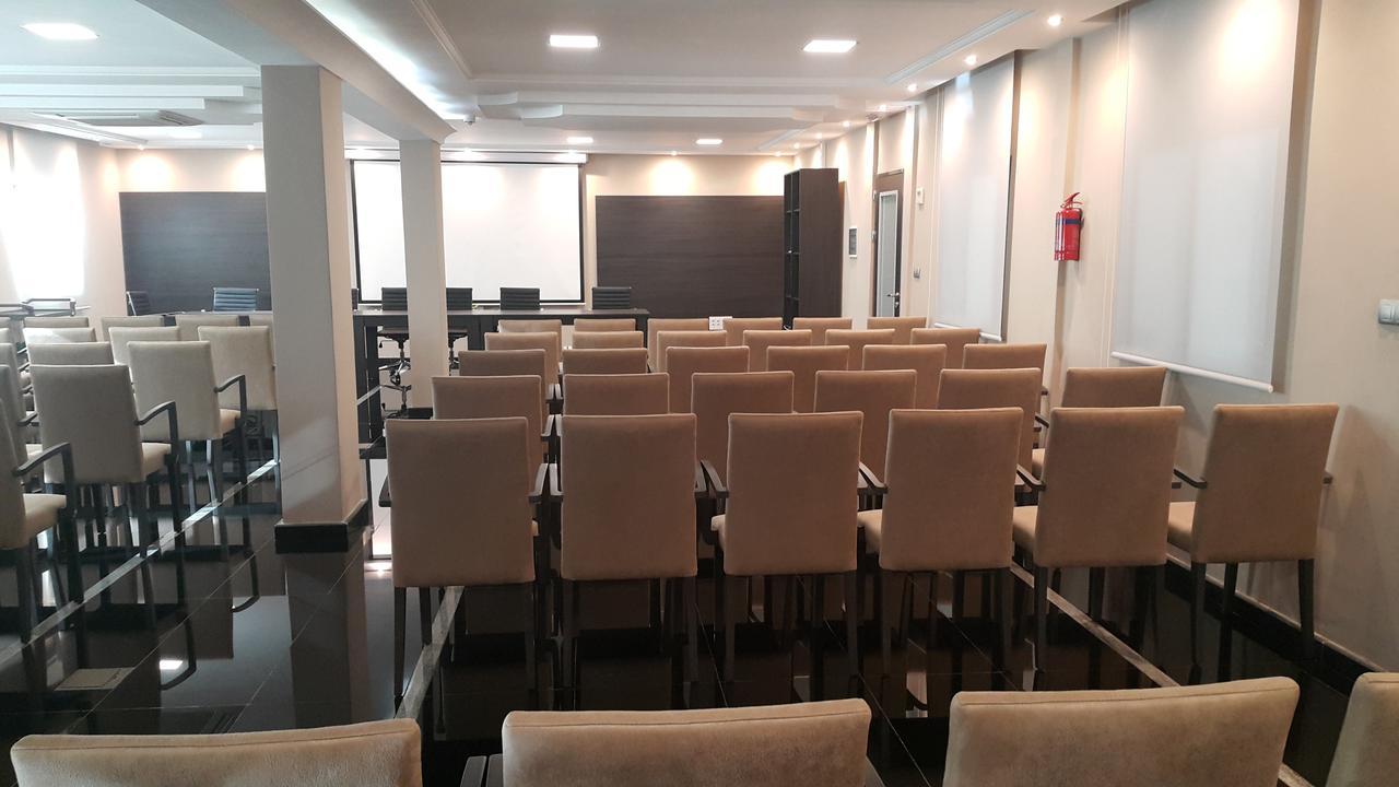 Hotel Tasiast 누아디부 외부 사진