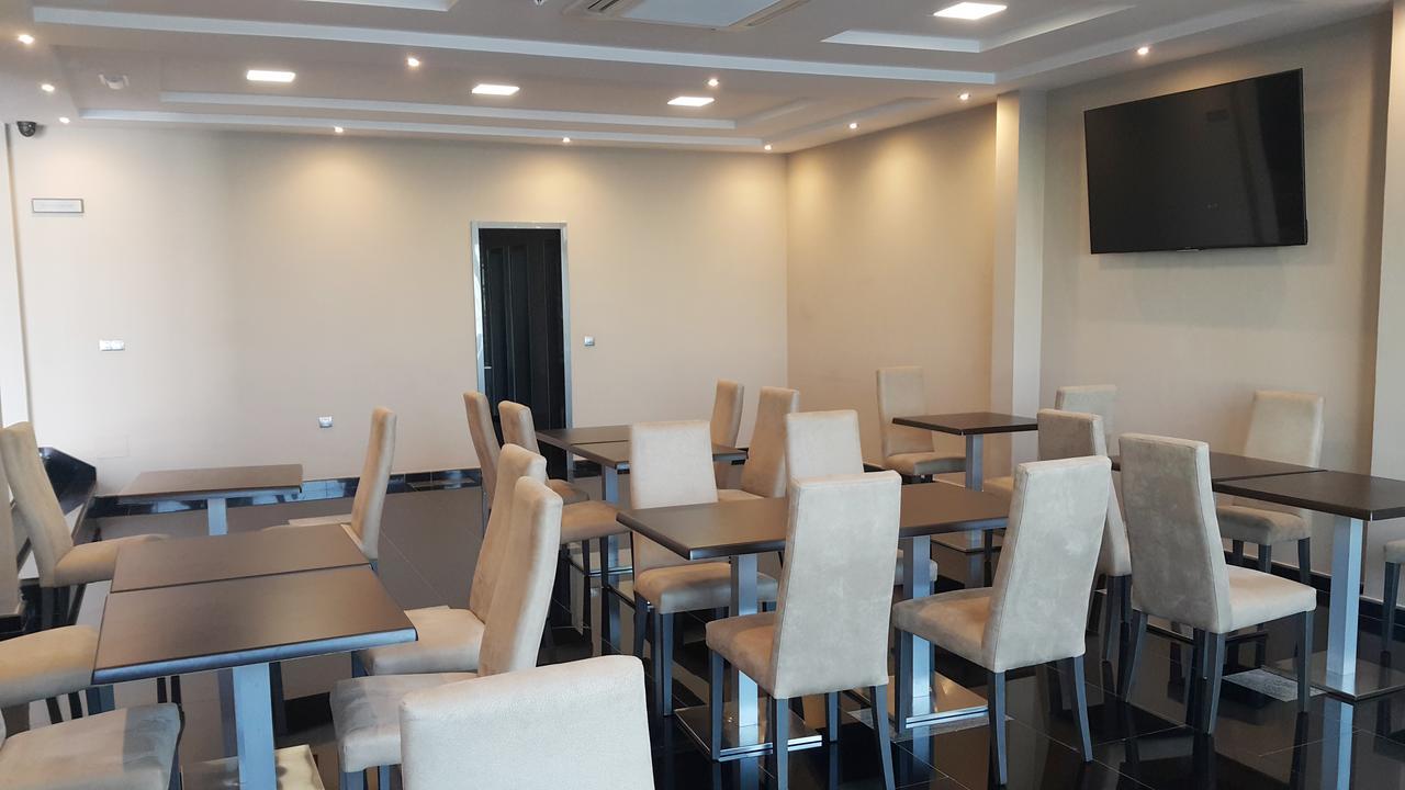 Hotel Tasiast 누아디부 외부 사진