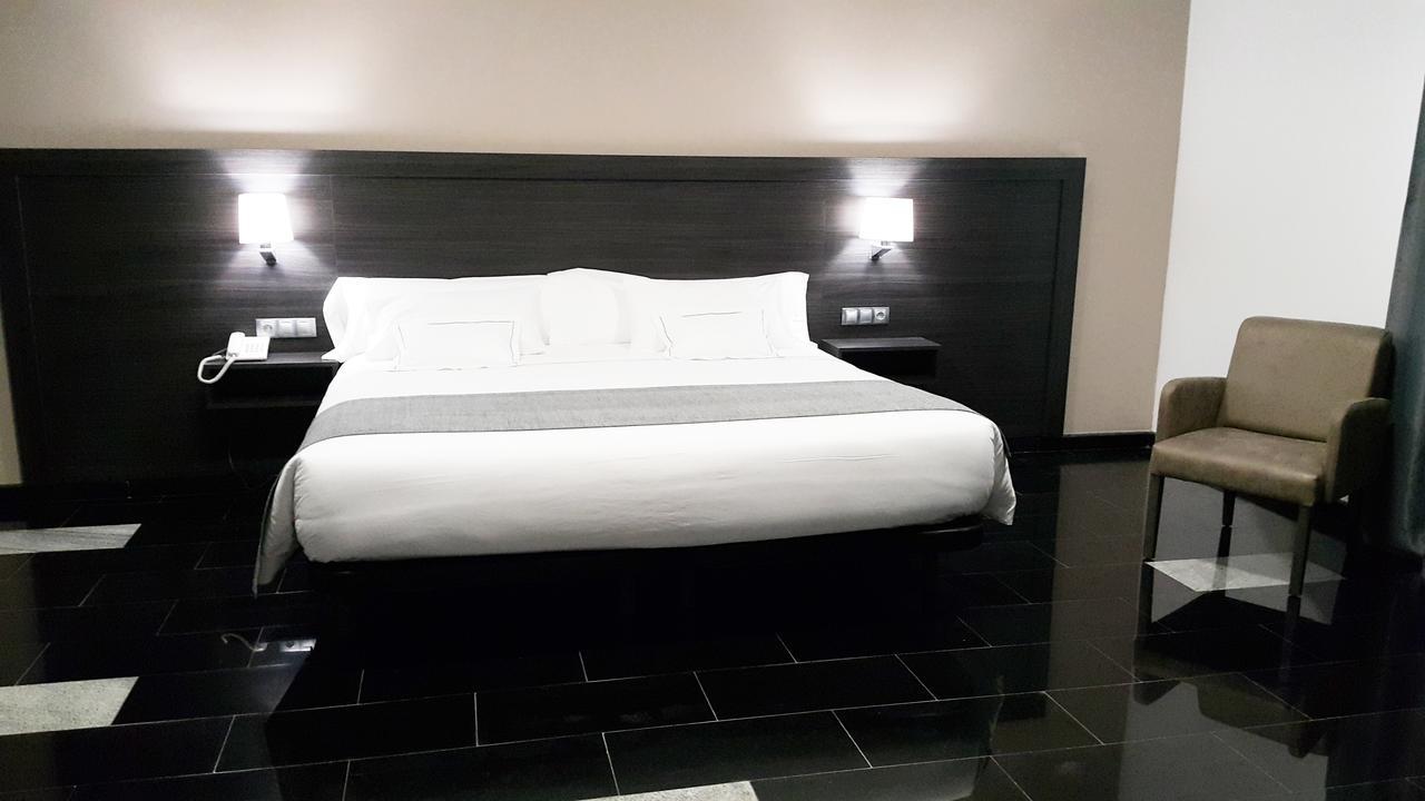 Hotel Tasiast 누아디부 외부 사진