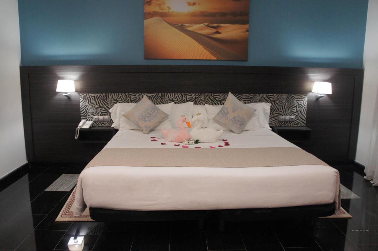 Hotel Tasiast 누아디부 외부 사진