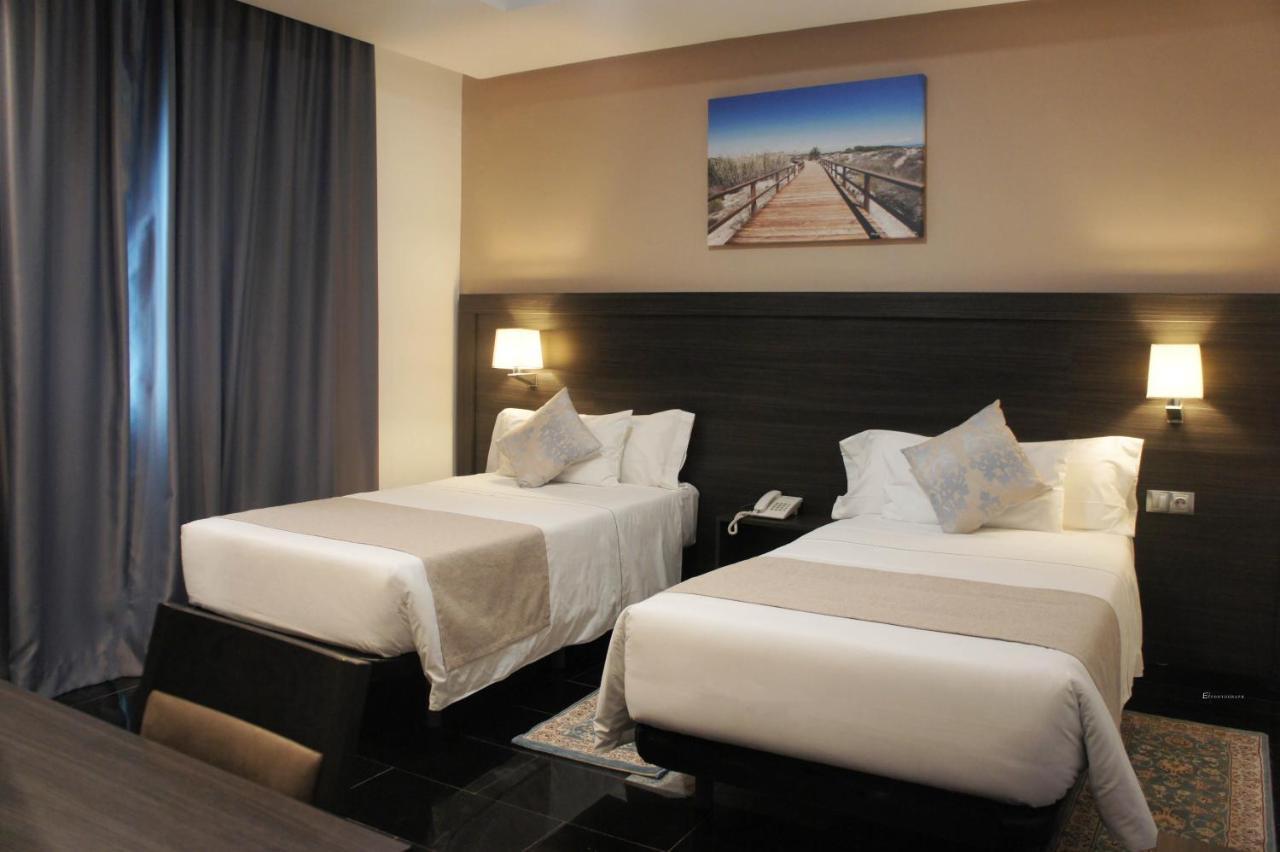 Hotel Tasiast 누아디부 외부 사진